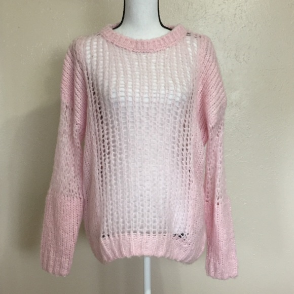 Topshop Tops - NWT Topshop Pink Sweater